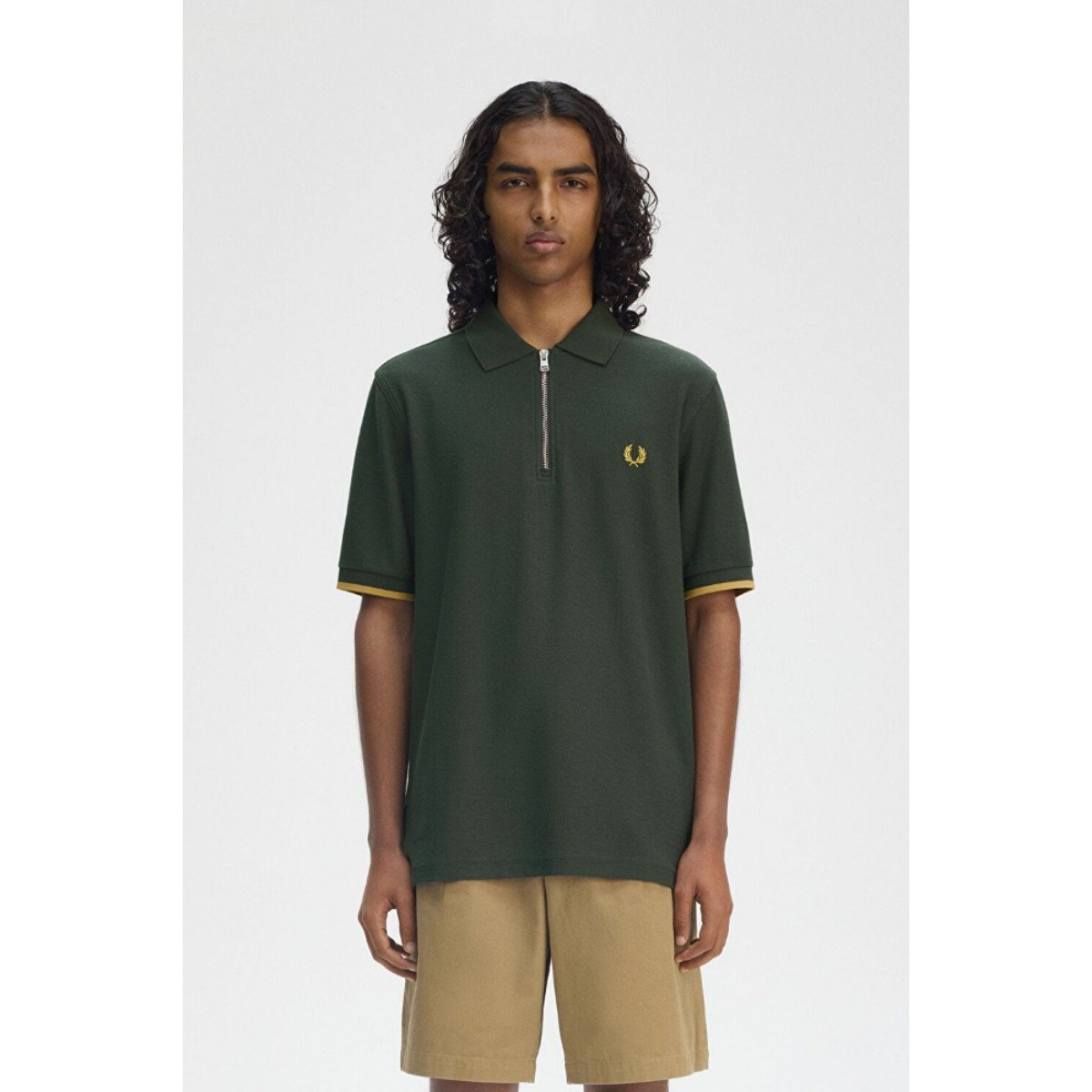 155554-0-fred-perry-m9886-crepe-pique-zip-neck-erkek-tshirt-014715385c31 Fred Perry M9886 Crepe Pıque Zıp Neck Erkek Tshırt – YEŞİL - Görsel 1